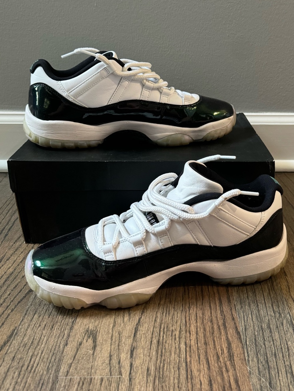 Men’s Air Jordan 11’s “Emeralds” ! 🏀